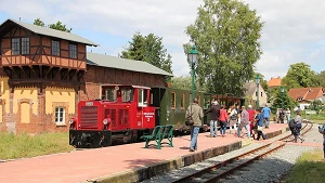 Diesellokomotive Diema im Bahnhof Klütz