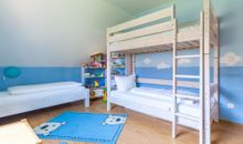 Kinderzimmer mit Etagenbett