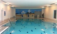 Schwimmbad und Sauna im Haus