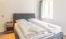 Schlafzimmer II