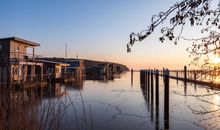 Eis vor unseren schwimmenden Häusern