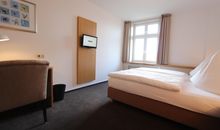 B&B HOTEL ROSTOCK-BRODERSTORF