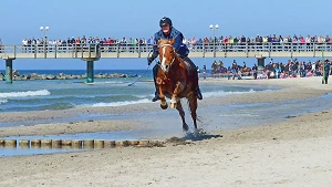 Fischländer Strandgalopprennen an der Seebrücke Wustrow