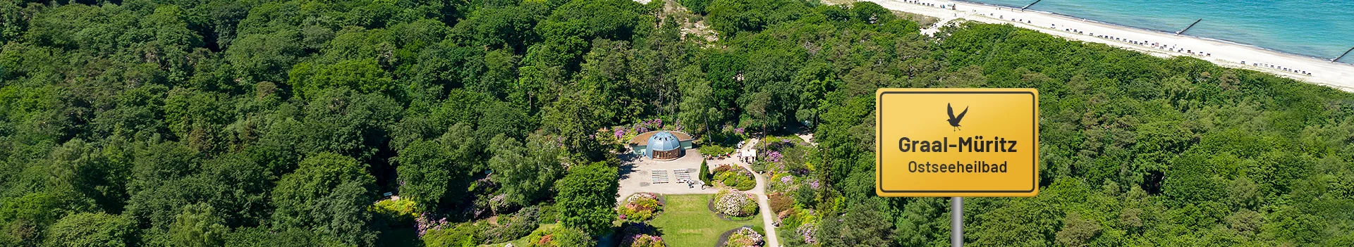 Luftbild vom Rhododendronpark, nur wenige Meter von der Ostsee entfernt