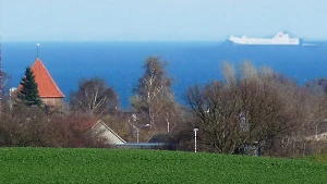 St.-Nicolai-Kirche in Strandnähe