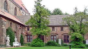 Kloster zum Heiligen Kreuz