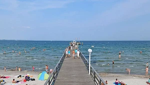 Bild der alten Seebrücke Scharbeutz