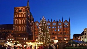 Fahrgeschäfte auf dem Marktplatz